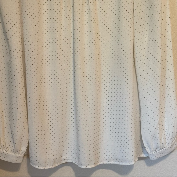LOFT White with Black Polka Dots Chiffon Blouse size Medium - Picture 3 of 12